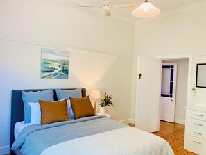 WiFi, bed sheets - Broken River Farm Cottage, 3-bedroom in a rural setting (Shepparton East)