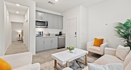 Cozy 1BR Apartment with Living Room & Private Bath