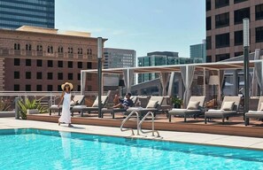 Pool - Prime 3BR City View Residence Pool, Rooftop Deck (Los Angeles)