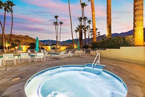 Pool - Palm Springs ~ Pool, Hot Tub (Palm Springs)