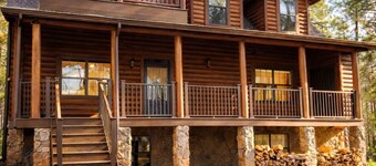 Spring Sale! Forest Cabin Retreat • Sleeps 16 • Fire Pit • Game Room