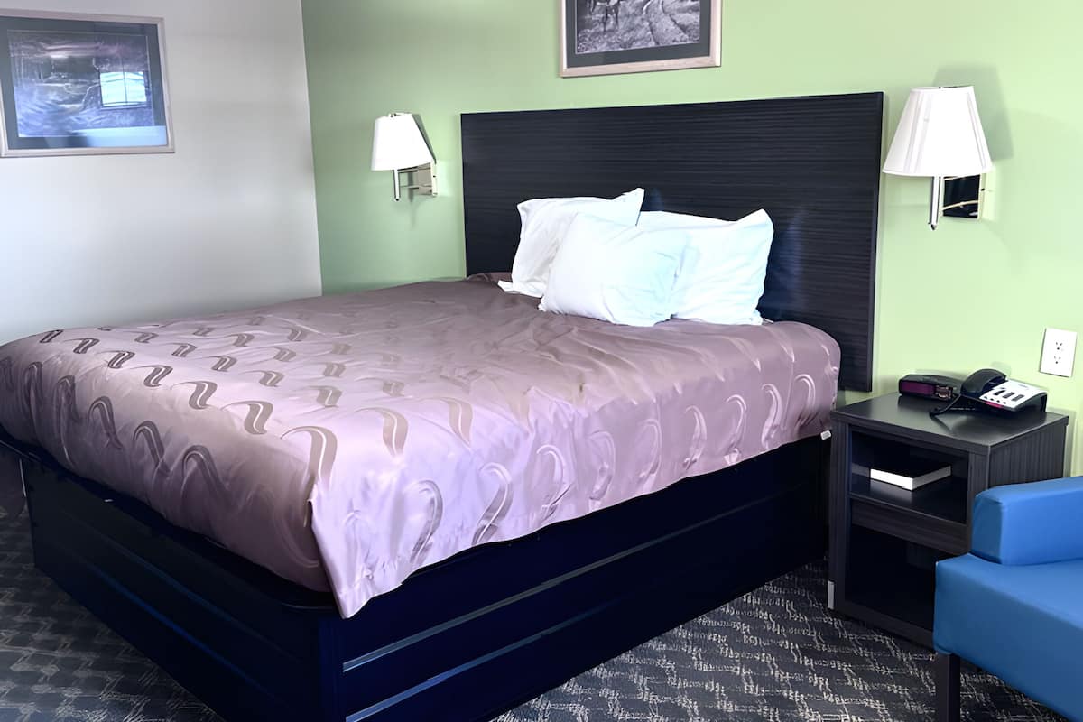 Quarto solteiro conforto | Ferros/tábuas de passar roupa, Wi-Fi de cortesia