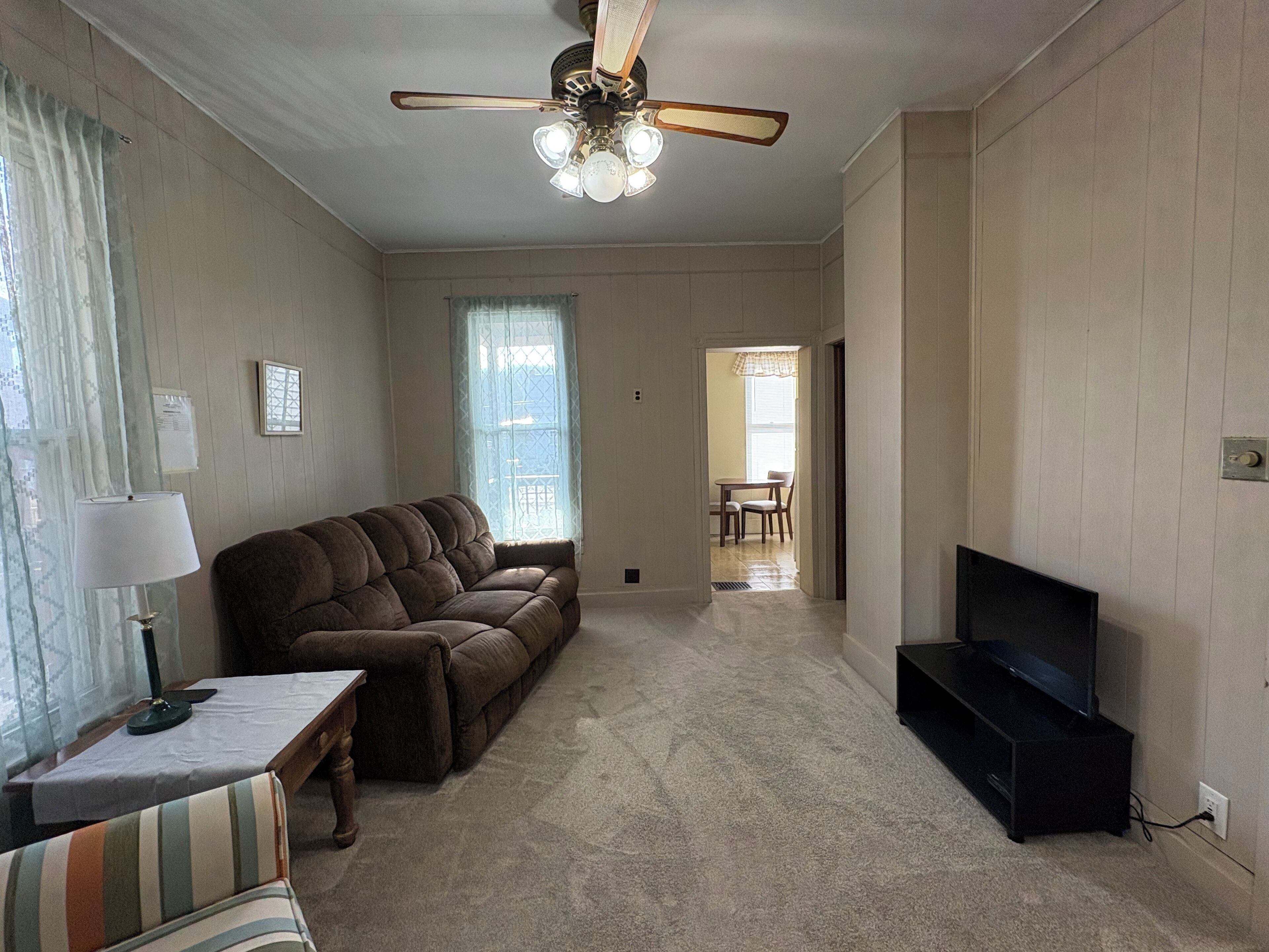 Smart TV, DVD player