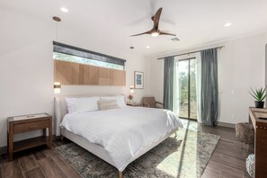 3 makuuhuonetta, silitysrauta/-lauta, ilmainen Wi-Fi, vuodevaatteet