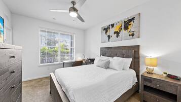 Schreibtisch, Bügeleisen/Bügelbrett, WLAN, Bettwäsche