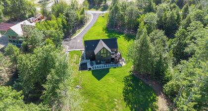 Lakefront Scandinavian Vacation Rental with Private Dock, Hot Tub & Kayaks<br> Brand New, modern home with high end amenities - close to Ogunquit, Kennebunkport and Wells Beaches.