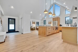 Fridge, microwave, oven, stovetop - Lakefront Scandinavian Vacation Rental with Private Dock, Hot Tub & Kayaks<br> Brand New, modern home with high end amenities - close to Ogunquit, Kennebunkport and Wells Beaches. (Alfred)
