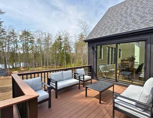 ✨ Scandinavian Lakefront Retreat | Hot Tub  •  Private Dock •  Sleeps 14 ✨<br> Brand New, modern home with high end amenities - close to Ogunquit, Kennebunkport and Wells Beaches.
