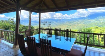 Toucan Villa - Charming and tranquil 3-bedroom villa with breath-taking views