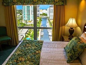 1 bedroom, iron/ironing board, WiFi, bed sheets - Fort Lauderdale Beach Resort   Studio   300 ft to Beach (Fort Lauderdale)