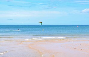Beach - Beautiful apartment in Isigny-sur-Mer with WiFi (Isigny-sur-Mer)