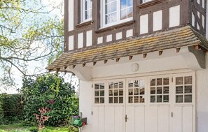 Exterior detail - Beautiful apartment in Isigny-sur-Mer with WiFi (Isigny-sur-Mer)