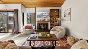 Living area - Ridge Retreat | Walk to Golf | Pool + Hot Tub (Sun Valley)