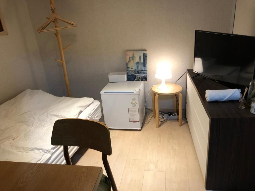 Single Room | Free WiFi