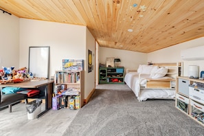 2 chambres, fer et planche à repasser, Wi-Fi gratuit, draps fournis