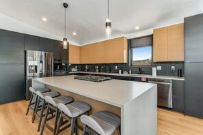 Private kitchen - Ultra-Modern House Overlooking Bear Lake (Garden City)
