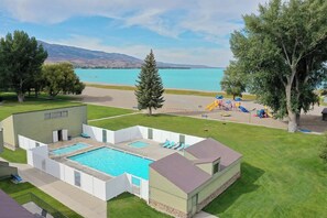Pool - Ultra-Modern House Overlooking Bear Lake (Garden City)