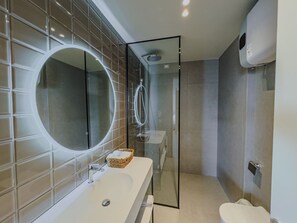 House - Zins Luxury Room 02 in Durr s (Durrës)