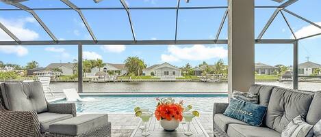 Et oppvarmet basseng