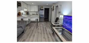 Interior - Ravine Retreat – Private 1-Bedroom Apartment, North York (Toronto)