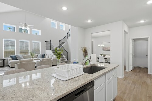 Perfect 4-bedroom house with AC in enjoyable Cypress neighborhood