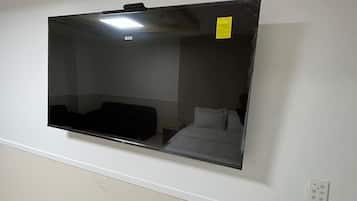 頂級雙人房, 1 張加大雙人床 | 書桌、筆電工作空間、免費無線上網、床單