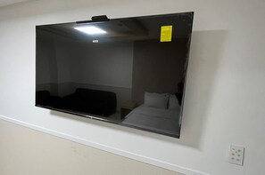 Grand Double Room, 1 Queen Bed | Desk, laptop workspace, free WiFi, bed sheets - JM HOTEL (Suwon)