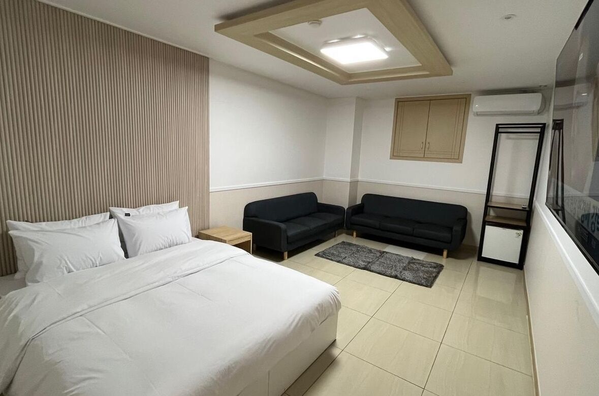 그랜드 더블룸, 퀸사이즈침대 1개 | 책상, 노트북 작업 공간, 무료 WiFi, 침대 시트