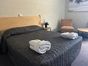 Deluxe Double Room - Village National the Isaac (Moranbah)