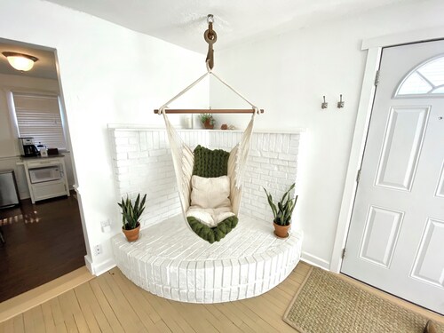 Peaceful + Cozy 2BR Oasis