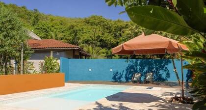 Family chalet, swimming pool, private barbecue, garage, small pets allowed.