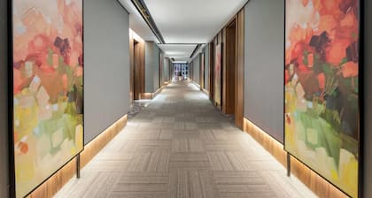 Hawthorn By Wyndham Yueyang Railway East Station