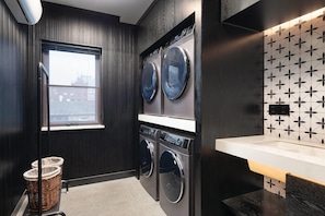Laundry room - Days Inn By Wyndham Changsha Ifs (Changsha)