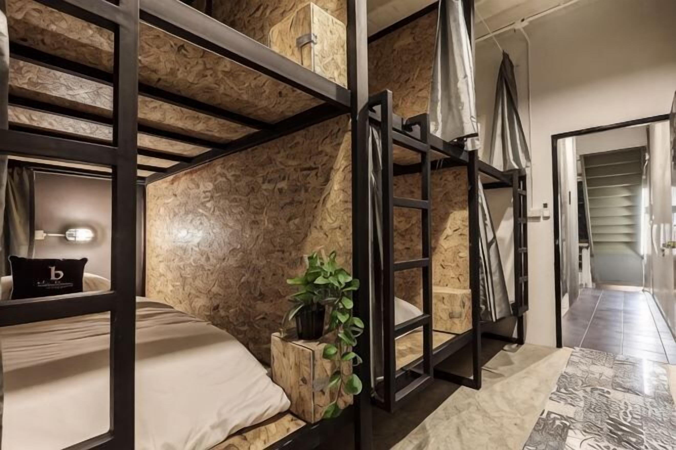 In-room safe, free WiFi