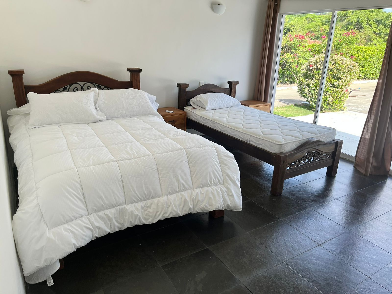 3 soverom, strykejern/-brett, wi-fi og sengetøy