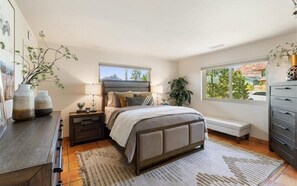 3 bedrooms, iron/ironing board, WiFi, bed sheets - Amazing Views - The Vista Villa @ The Matterhorn Inn (Sedona)