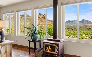 Interior - Amazing Views - The Vista Villa @ The Matterhorn Inn (Sedona)