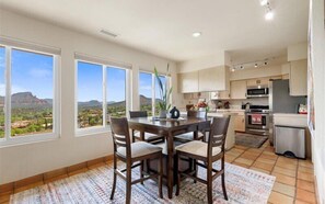 Dining - Amazing Views - The Vista Villa @ The Matterhorn Inn (Sedona)