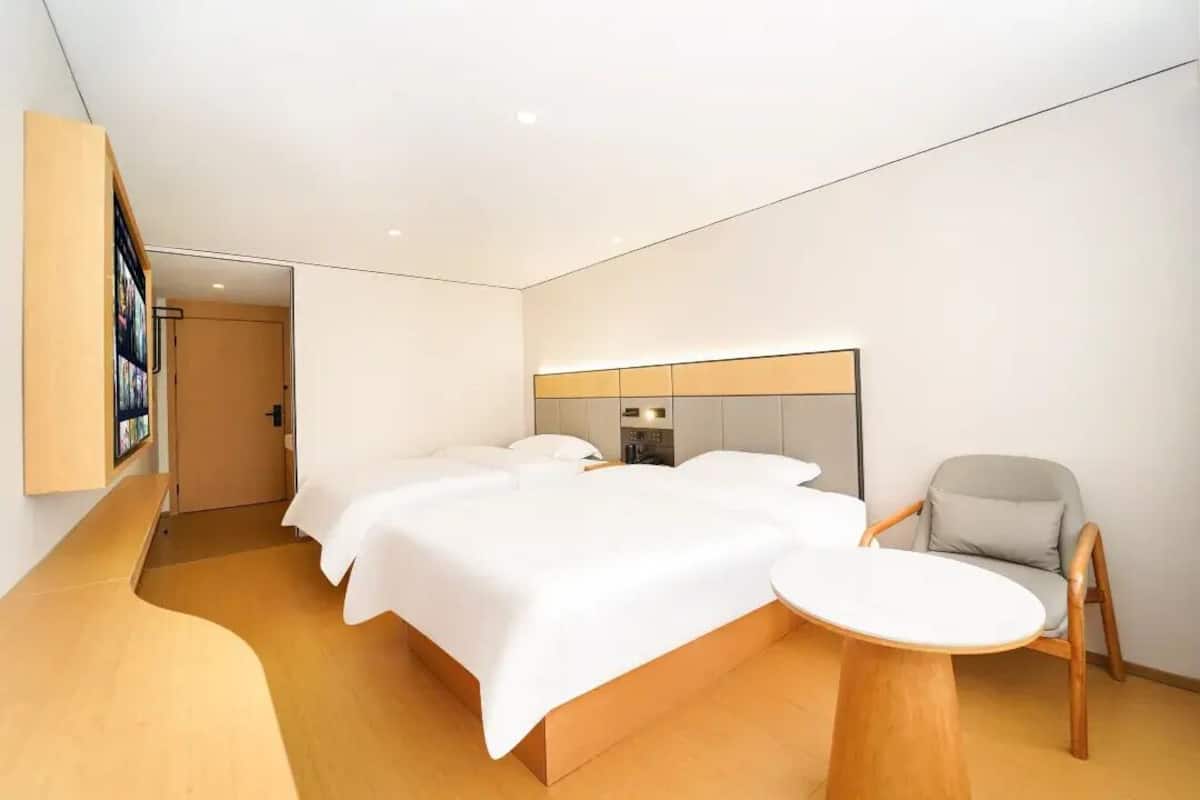 Wi-Fi de cortesia, roupa de cama