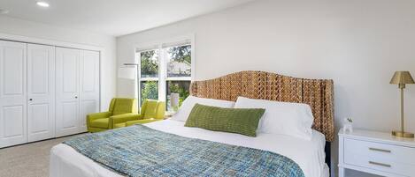 4 habitaciones, escritorio, tabla de planchar con plancha y wifi gratis