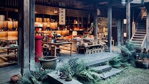 Unclassified image, 2 of 98, button - Tsingpu Tulou Retreat (Zhangzhou)