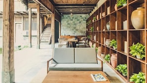 Unclassified image, 3 of 98, button - Tsingpu Tulou Retreat (Zhangzhou)