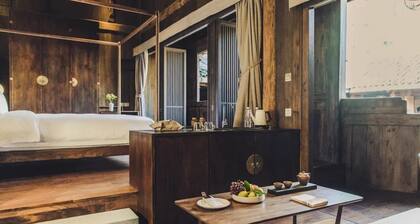 Tsingpu Tulou Retreat