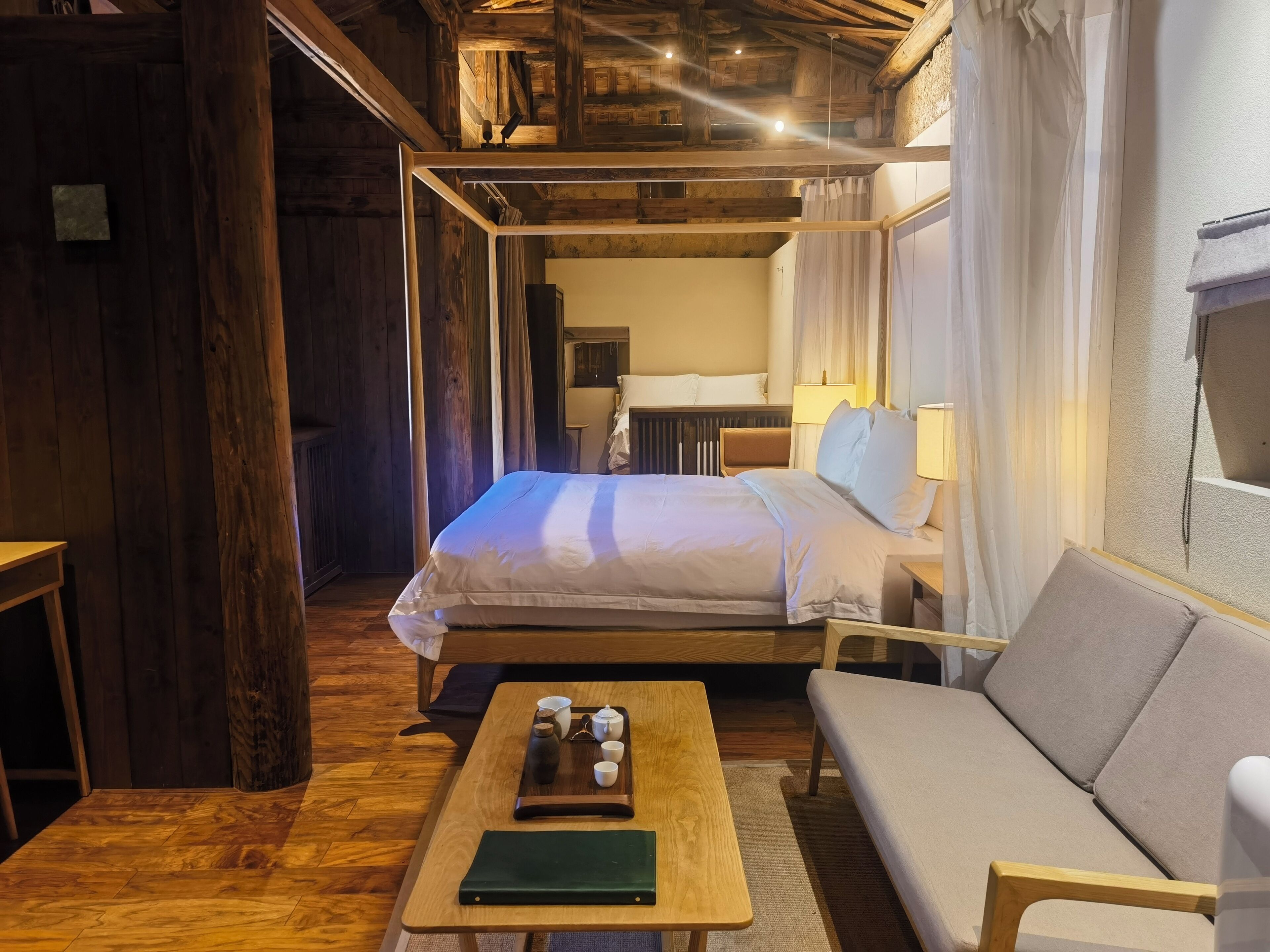 Senior Twin Room, Hill View | Free minibar, in-room safe, desk, blackout curtains