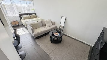 1 bedroom, iron/ironing board, Internet, bed sheets