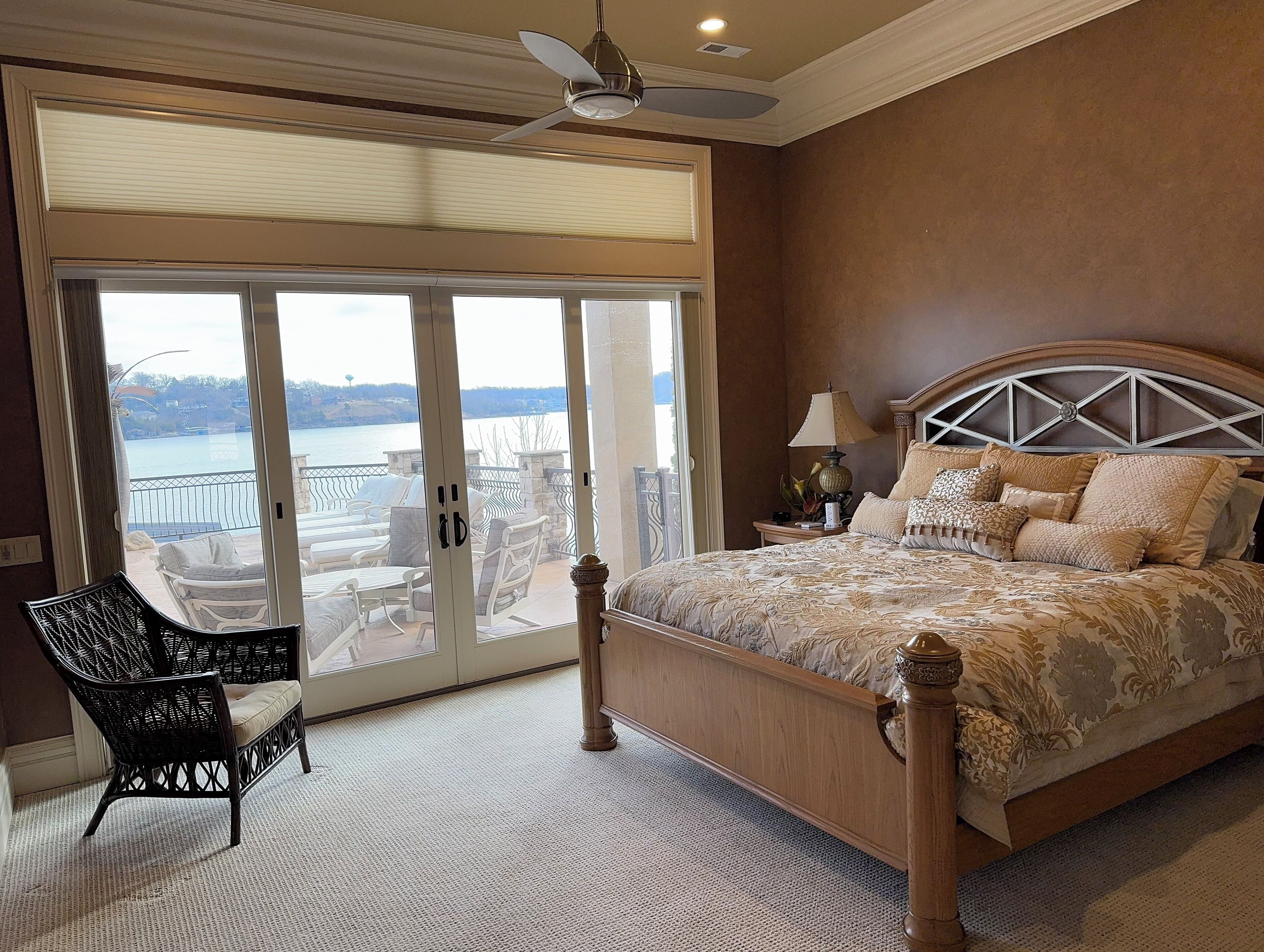 6 bedrooms, in-room safe, iron/ironing board, travel cot