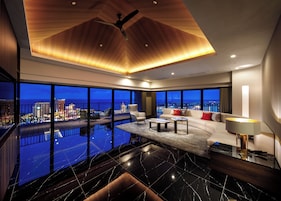 Royal Suite, Non Smoking | Living area