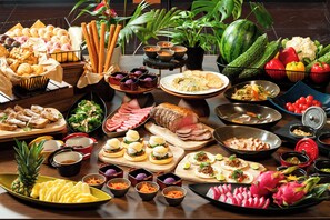 Daily buffet breakfast for a fee