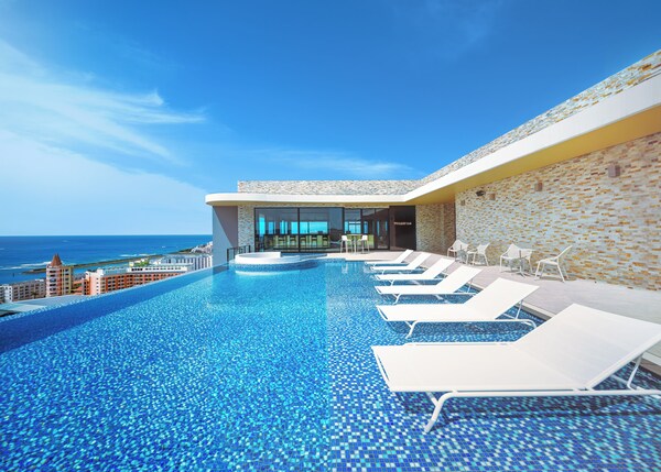 Rihga Royal Resort Okinawa Chatan - Okinawa