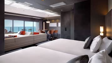 Sapphire Suite, Non Smoking | In-room safe, desk, iron/ironing board, free WiFi